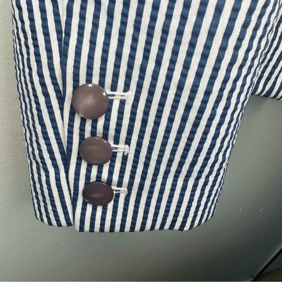 Quiet Luxury St. John Seersucker Navy & White Stripe Classic Blazer Jacket, 12 - Picture 5 of 9